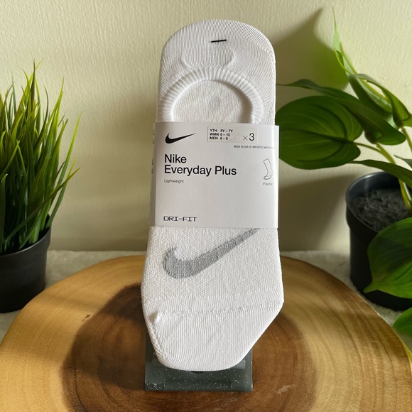 Nike Everyday Plus Lightweight Footie Socks 3-Pack size (Women’s foot size 6-10) - Picture 2 of 10